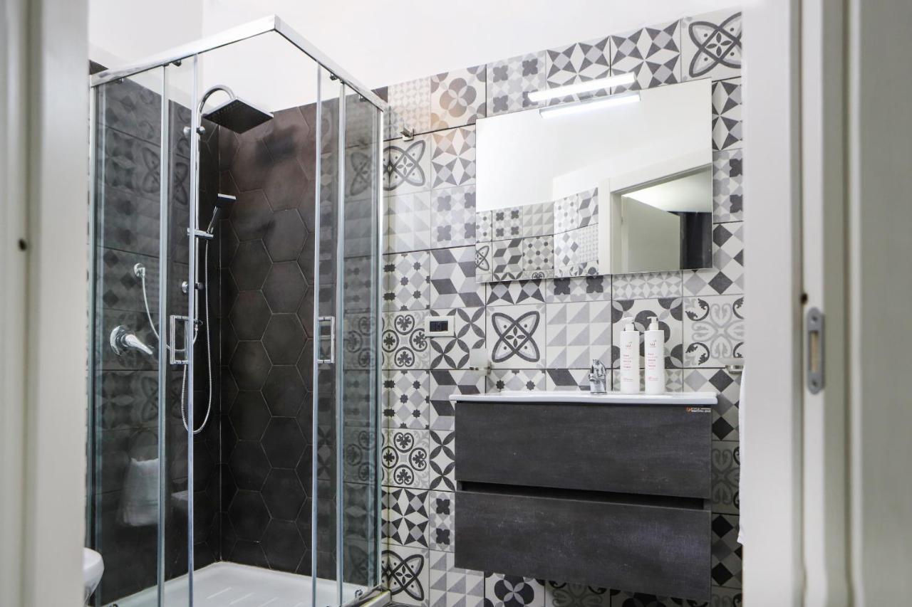 Modern Apartment At Piazza Del Gesu' By Wonderful Italy Nápoly Kültér fotó